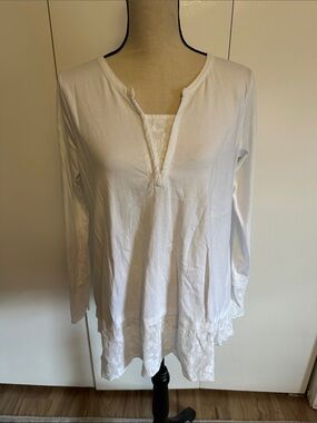 Appleseed's White Lace-Trim Long Sleeve Tunic